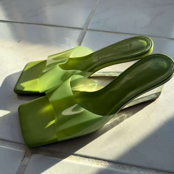Song of Style Shoes - Song of Style STUDIO WEDGE IN GREEN, 6.5